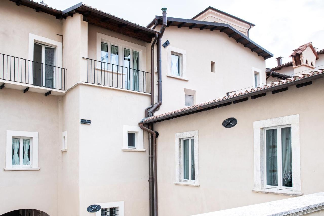 Dimora Fortebraccio Bed & Breakfast L'Aquila Exterior photo