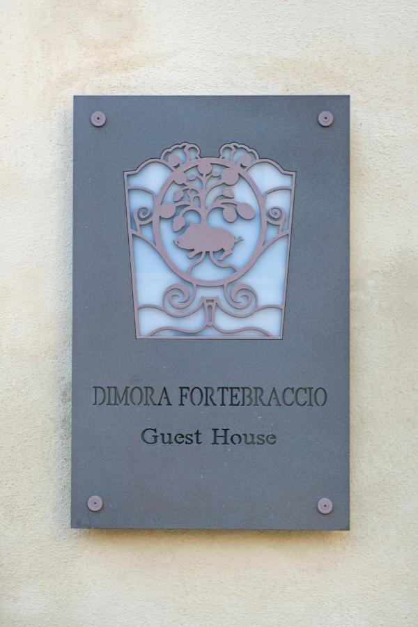 Dimora Fortebraccio Bed & Breakfast L'Aquila Exterior photo